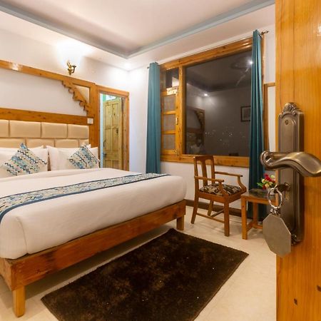 Bed and Breakfast Golden Oak Шимла Экстерьер фото