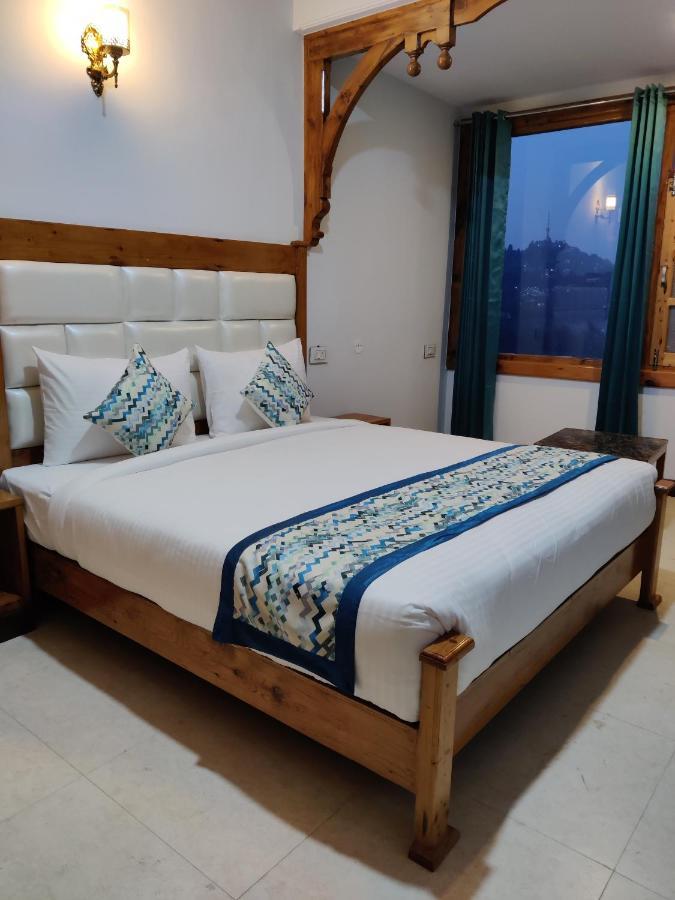 Bed and Breakfast Golden Oak Шимла Экстерьер фото